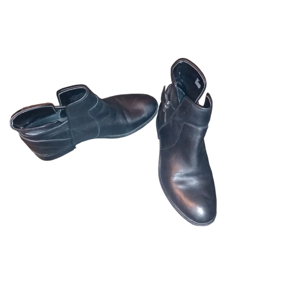 Crow vintage black boots